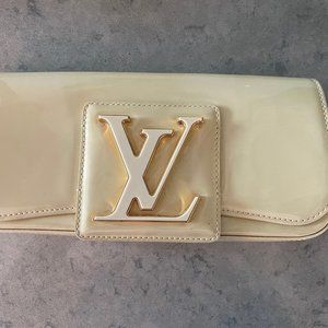 Louis Vuitton Clutch
